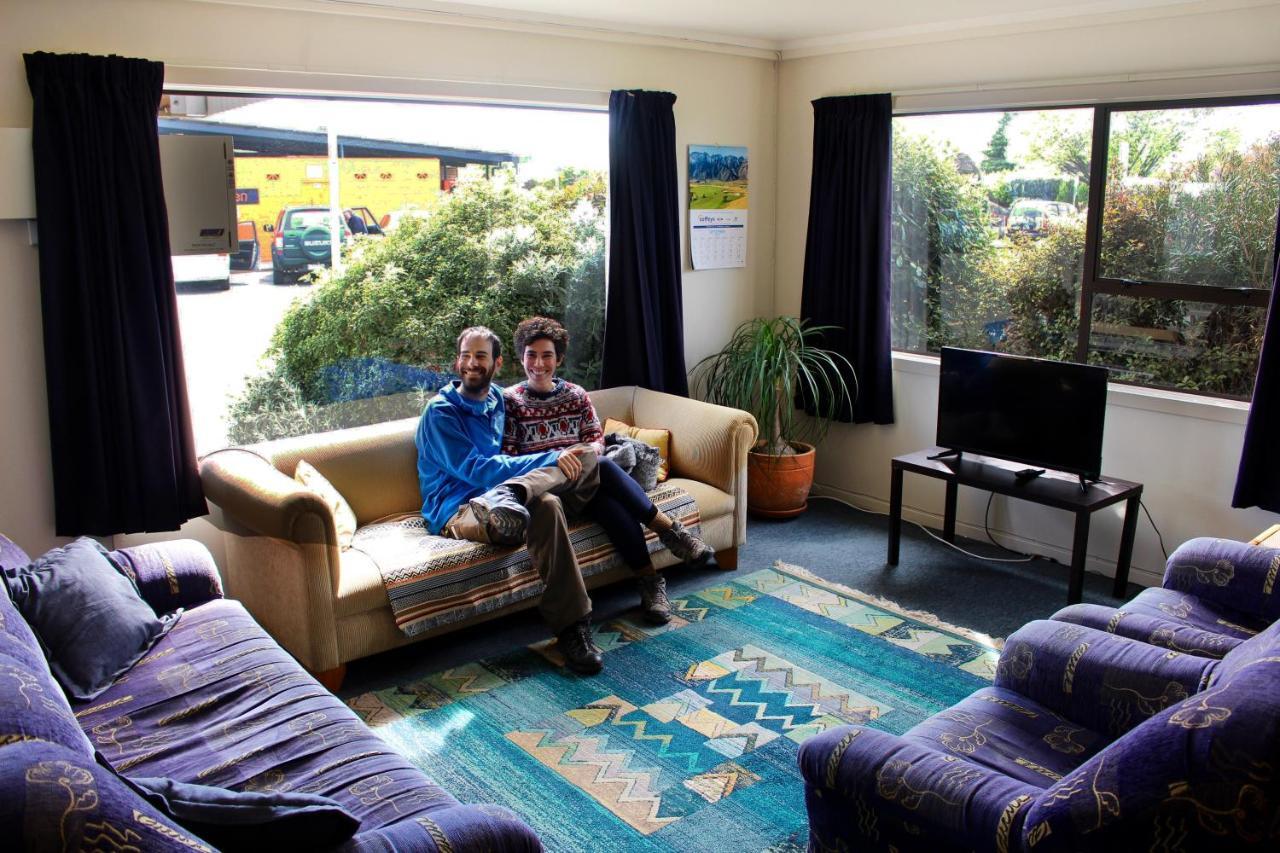 Hat Trick Lodge Motueka Extérieur photo